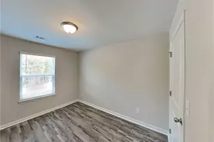 309 Ashigan St, Union City, GA 30291 - Photo 9