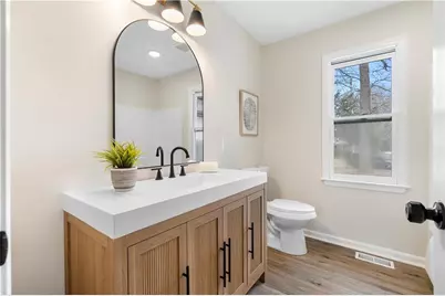 323 Lumpkin Street, Winder, GA 30680 - Photo 23