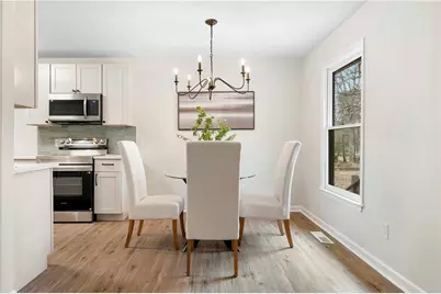 323 Lumpkin Street, Winder, GA 30680 - Photo 9