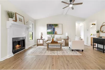 323 Lumpkin Street, Winder, GA 30680 - Photo 5