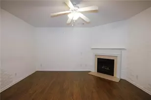 1939 Durwood Ln, Duluth, GA 30096 - Photo 7