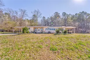 424 Wayside Road NE, Rome, GA 30161 - Photo 1