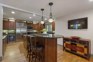 6402 Lakeview Dr, Buford, GA 30518 - Photo 9