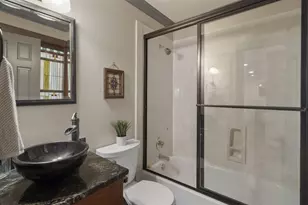 6402 Lakeview Dr, Buford, GA 30518 - Photo 25