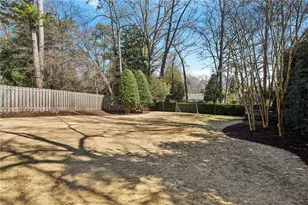 2479 Dellwood Dr NW, Atlanta, GA 30305 - Photo 43