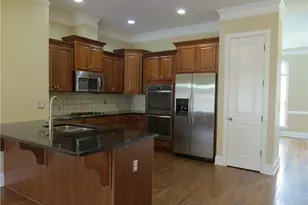 131 W Ridge Way, Roswell, GA 30076 - Photo 3