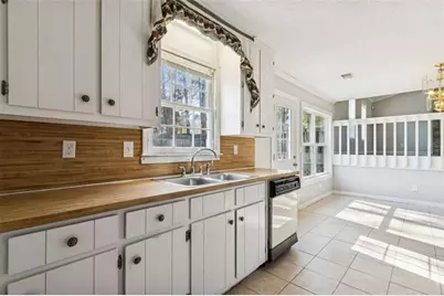 570 Wayside Drive, Lawrenceville, GA 30046 - Photo 17