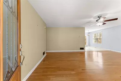 3026 Summer Lake Drive, Gainesville, GA 30506 - Photo 7