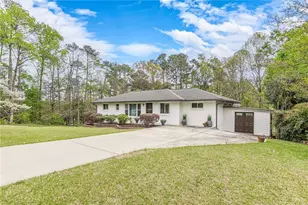 2396 Elmwood Cir SE, Smyrna, GA 30080 - Photo 5