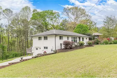 2396 Elmwood Circle SE, Smyrna, GA 30339 - Photo 3