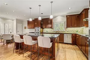 1905 Castleway Ln NE, Atlanta, GA 30345 - Photo 9