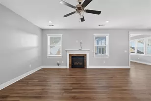 6928 Manchester Dr, Flowery Branch, GA 30542 - Photo 5