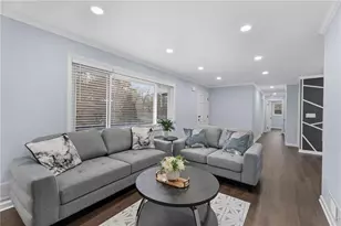 3986 Phylis Pl, Decatur, GA 30035 - Photo 9