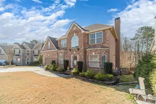 598 Georgia Cir, Loganville, GA 30052 - Photo 3