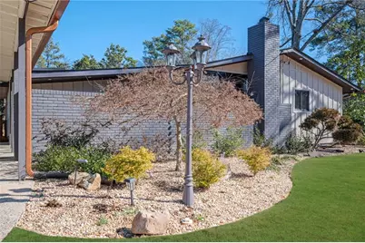 2018 Nancy Circle SE, Smyrna, GA 30080 - Photo 3