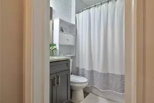 1074 Jefferson Ave, East Point, GA 30344 - Photo 11