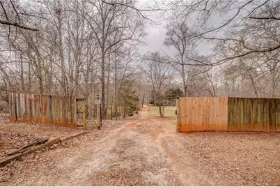 42 River Oaks Drive SW, Cartersville, GA 30120 - Photo 17