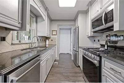 243 Hurt Drive SE, Smyrna, GA 30082 - Photo 11