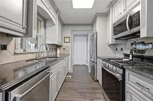 243 Hurt Dr SE, Smyrna, GA 30082 - Photo 11