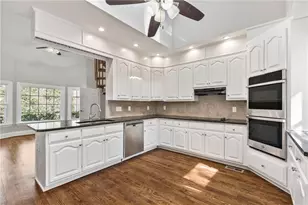 1850 Windsor Wood Dr, Roswell, GA 30075 - Photo 17