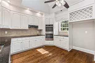 1850 Windsor Wood Dr, Roswell, GA 30075 - Photo 3