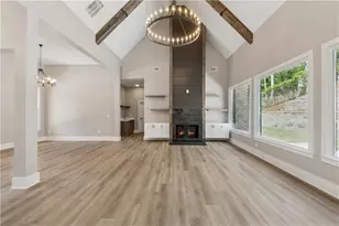 6029 Wellington Ave, Gainesville, GA 30506 - Photo 5