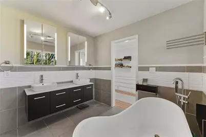 3880 W Cooper Lake Drive SE, Smyrna, GA 30082 - Photo 17