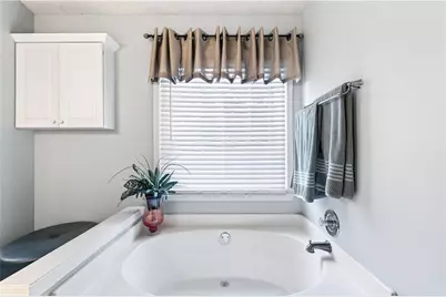 914 Wenham Lane, Lawrenceville, GA 30044 - Photo 19