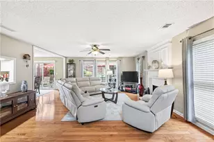 914 Wenham Ln, Lawrenceville, GA 30044 - Photo 9