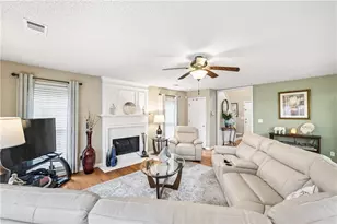 914 Wenham Ln, Lawrenceville, GA 30044 - Photo 5