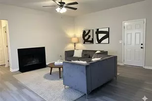 8258 Champion Trail, Fairburn, GA 30213 - Photo 5