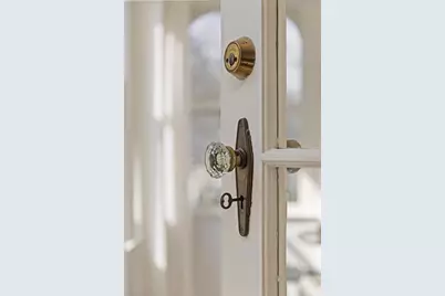 361 Redland Road NW, Atlanta, GA 30309 - Photo 9