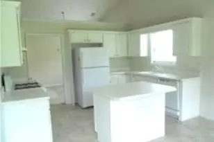 301 Yarbrough Ct, Dacula, GA 30019 - Photo 5