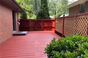 1975 Clearwater Dr SE, Marietta, GA 30067 - Photo 11