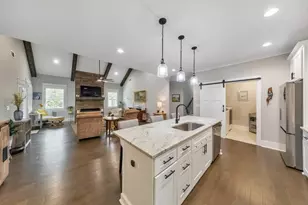 2722 Sandy Irwin Ct SW, Marietta, GA 30064 - Photo 5