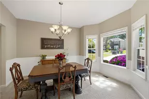 385 Oak Springs Dr, Lawrenceville, GA 30043 - Photo 11