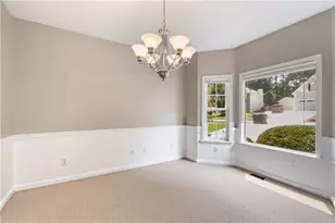 385 Oak Springs Dr, Lawrenceville, GA 30043 - Photo 13