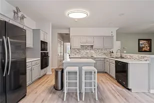 385 Oak Springs Dr, Lawrenceville, GA 30043 - Photo 15