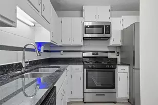 6615 Sienna Ct, Peachtree Corners, GA 30092 - Photo 13