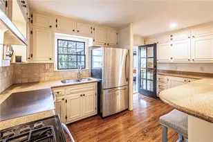 205 Old Ivy Rd NE, Atlanta, GA 30342 - Photo 13