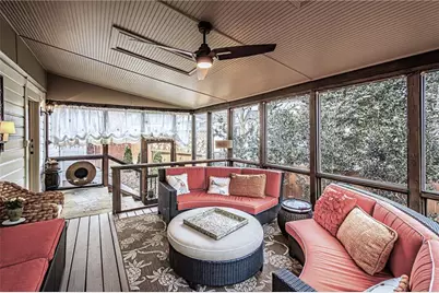 205 Old Ivy Road NE, Atlanta, GA 30342 - Photo 9