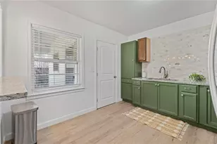 871 Spring Valley Dr, Forest Park, GA 30297 - Photo 9