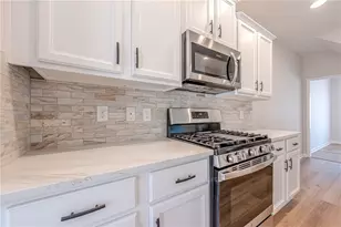 218 Jefferson Ave, Canton, GA 30114 - Photo 17