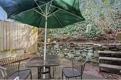 5180 Chemin De Vie, Atlanta, GA 30342 - Photo 25