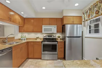 5180 Chemin De Vie, Atlanta, GA 30342 - Photo 13