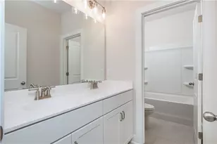 5587 Overview Dr, Flowery Branch, GA 30542 - Photo 35