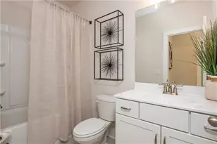 5587 Overview Dr, Flowery Branch, GA 30542 - Photo 25