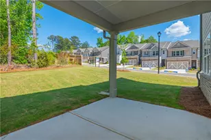 5587 Overview Dr, Flowery Branch, GA 30542 - Photo 57