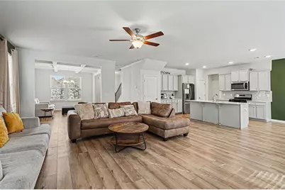 2747 Malton Way, Loganville, GA 30052 - Photo 9