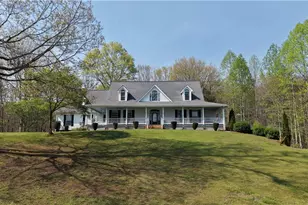 552 Dalrymple Cir, Ellijay, GA 30540 - Photo 1